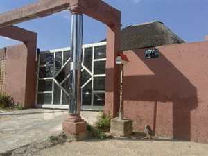 3 Bedroom House in Chloorkop