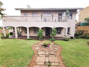 4 Bed House in Salt Rock