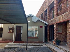 11 Bed House in Kaalfontein