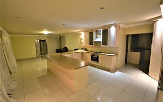 4 Bedroom House in Liefde en Vrede