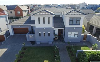 4 Bedroom House in Midstream Hill