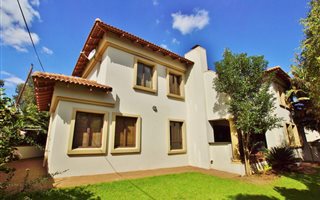 4 Bedroom Cluster in Bedfordview