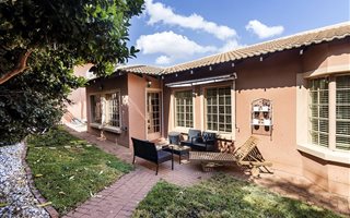 2 Bedroom Townhouse in Sterrewag