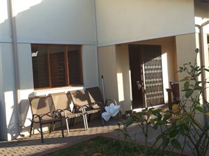 4 Bed House in Eldo View