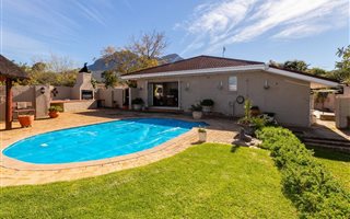 3 Bedroom House in Morningside