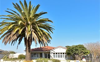 4 Bedroom House in Newton Park