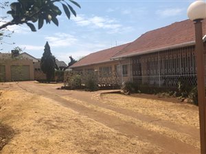 4 Bed House in Southcrest