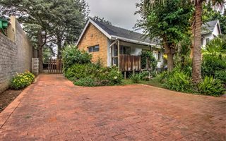 3 Bedroom House in Nimrod Park