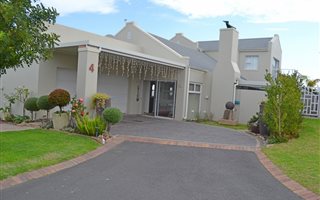 3 Bedroom House in Hemel en Aarde