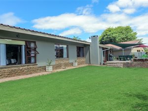 3 Bedroom House in Bergsig