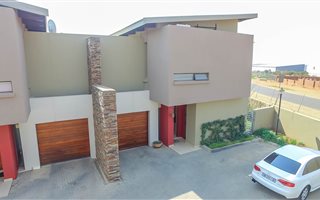 3 Bedroom Townhouse in Glen Eagles Estate
