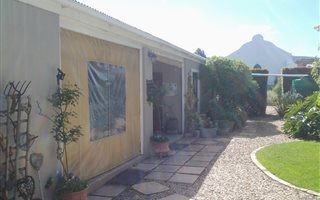 2 Bedroom House in Baardskeerdersbos