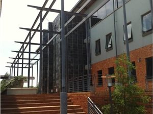 444 m² Office Space in Noordwyk