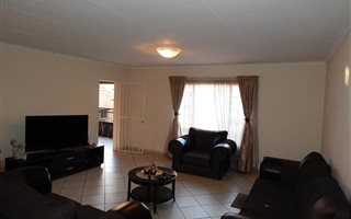 2 Bedroom Apartment in Sundowner