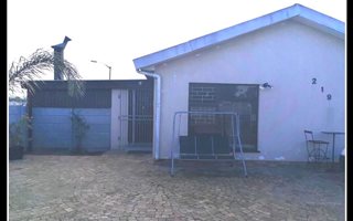 3 Bedroom House in Peerless Park