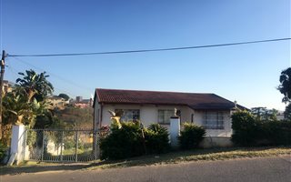 5 Bedroom House in Clare Estate