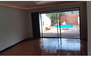 3 Bedroom Duplex in Glenwood