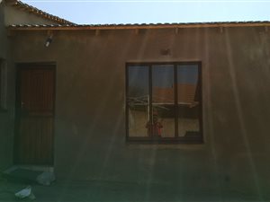1 Bed Garden Cottage in Norkem Park