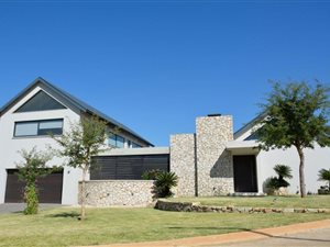 4 Bed House in Midstream Hill