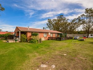 12.6 ha Farm in Greenbushes AH