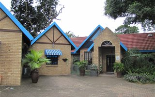 4 Bed, Bed and Breakfast in St Lucia