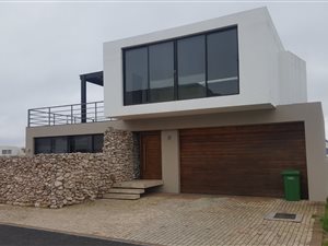3 Bed House in Waterfront