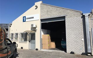 187 m² Industrial space in Airport Industria