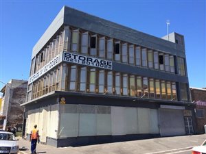 590 m² Commercial space in Woodstock