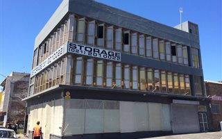 590 m² Commercial space in Woodstock