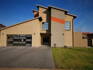 4 Bed House in Theresa Park