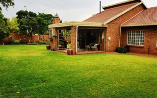 3 Bedroom House in Eldoraigne