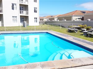 2 Bed Apartment in Costa Da Gama