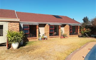 4 Bedroom House in Vanderbijlpark SE