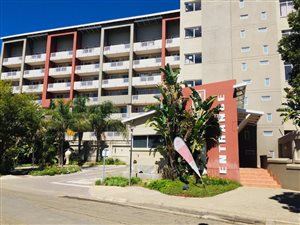 2 Bed Flat in Universitas