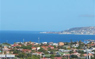 6 Bedroom House in Menkenkop