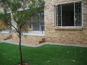 2 Bed Apartment in Grobler Park