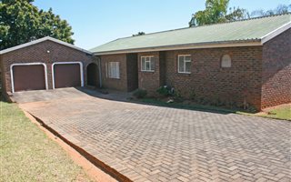 3 Bedroom House in White River Central