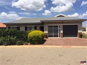 3 Bed House in Aqua Vista