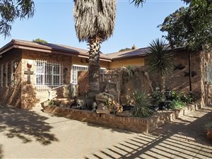 3 Bedroom House in Nigel Central