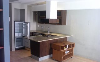 Bachelor apartment in Braamfontein
