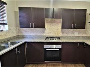 2 Bed Apartment in Waterkloof Park