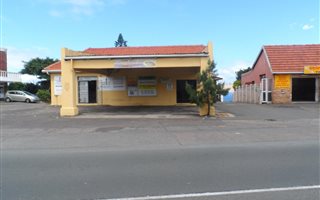Commercial space in Bluff