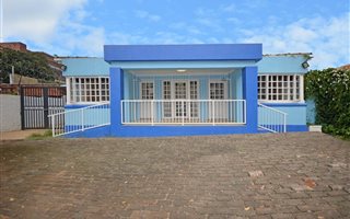 280 m² Commercial space in Norwood
