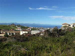888 m² Land available in Whale Rock Heights