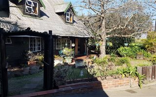 5 Bedroom House in Wartburg