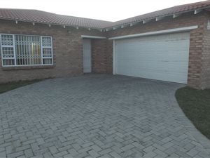 3 Bed House in Bluewater Bay