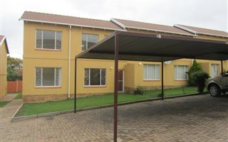 2 Bedroom Apartment in Grobler Park