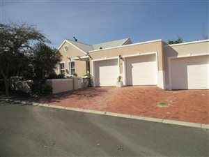 3 Bed House in Zevenzicht