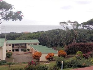 2 Bed Apartment in Umtentweni