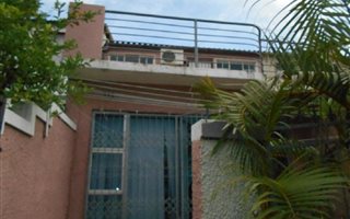 3 Bedroom Apartment in Clayfield